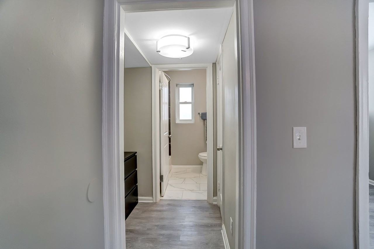 330 Helen - Photo 7 of 13