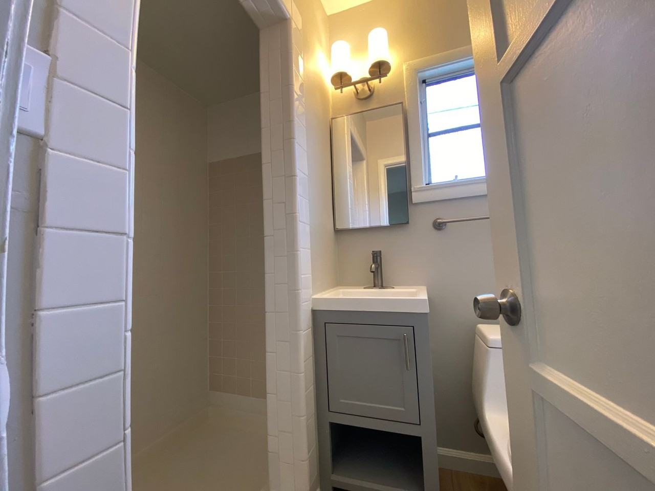 1709 Capitol Ave #20 - Photo 4 of 12