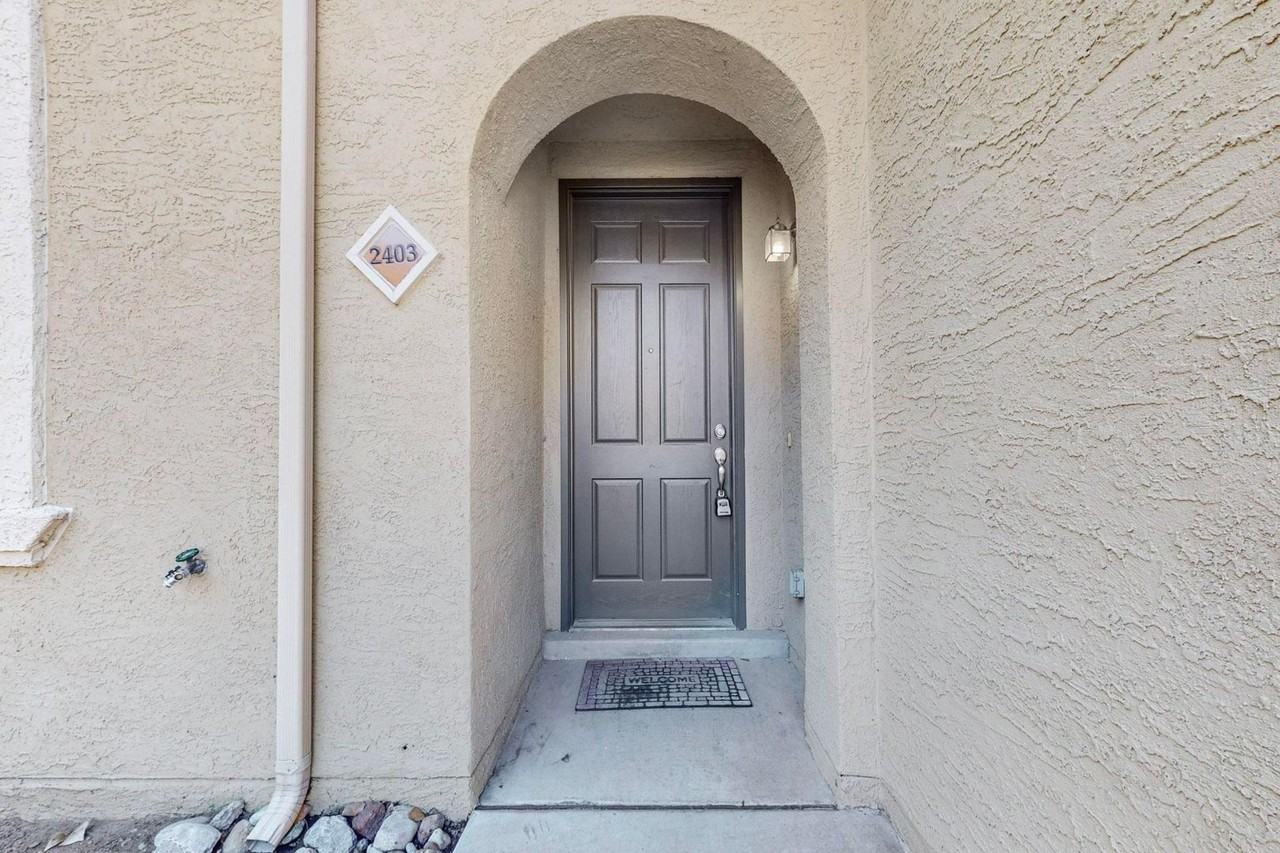 601 Menaul Blvd Ne #2403 - Photo 5 of 43