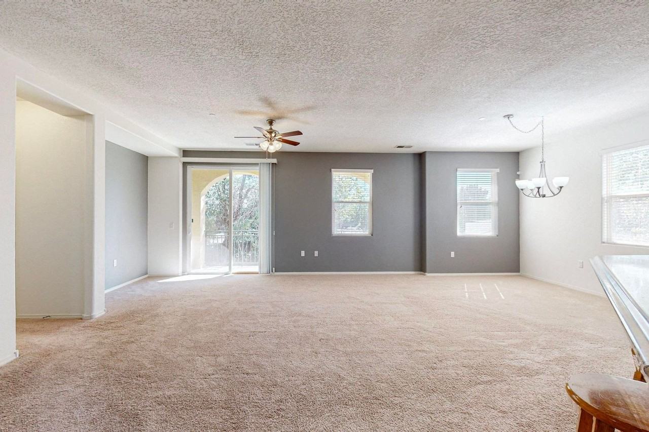 601 Menaul Blvd Ne #2403 - Photo 7 of 43