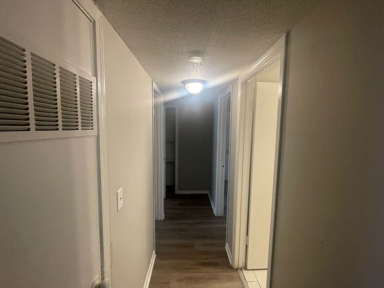 Westside Manor - Photo 7 of 13