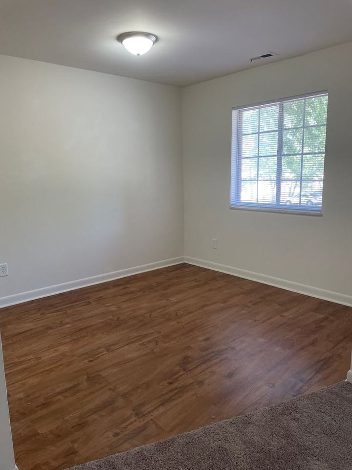 Wood Grove Place - Photo 6 of 21