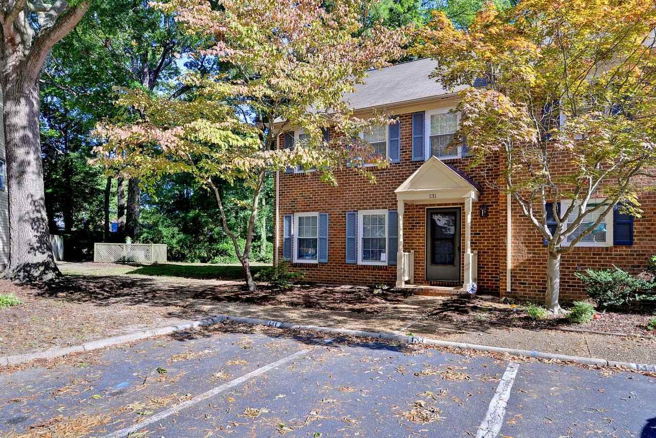 131 Sloane Pl - Photo 2 of 26