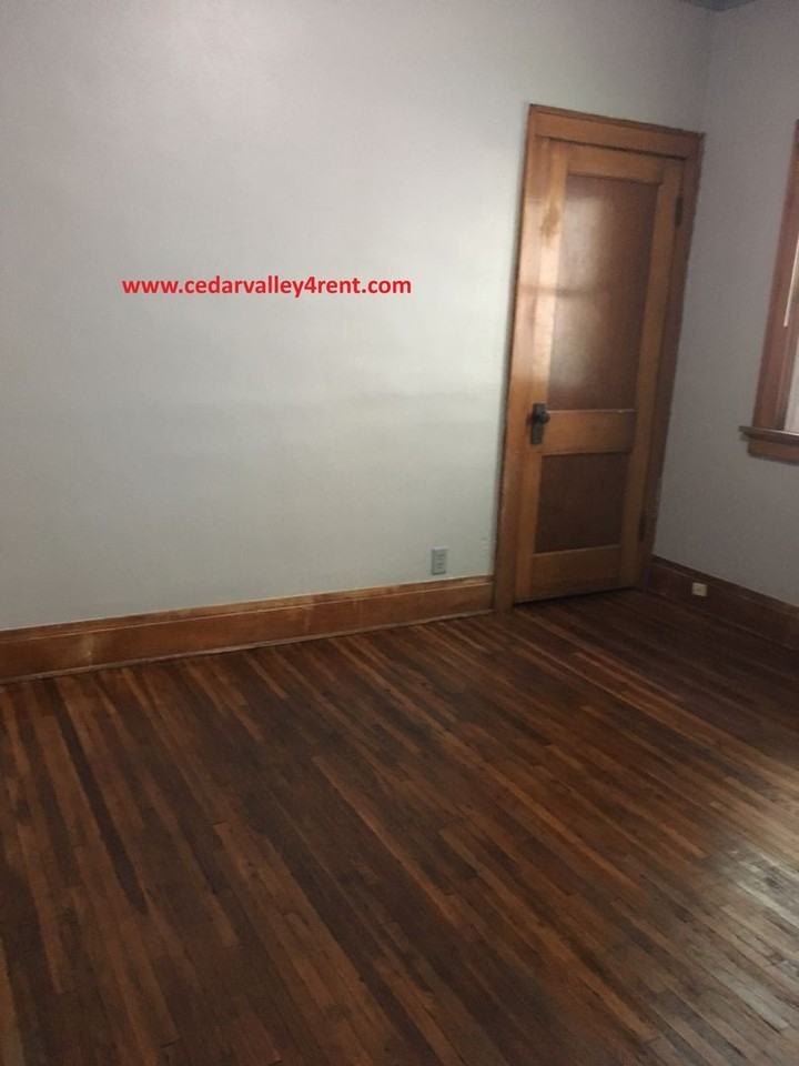 326 Cutler Street - Photo 5 of 11