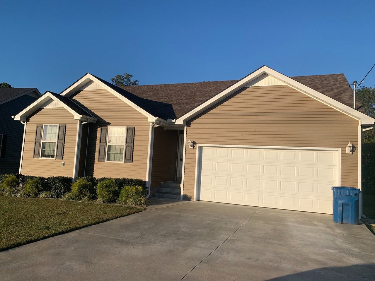 273 John Mark Ct - Photo 2 of 24