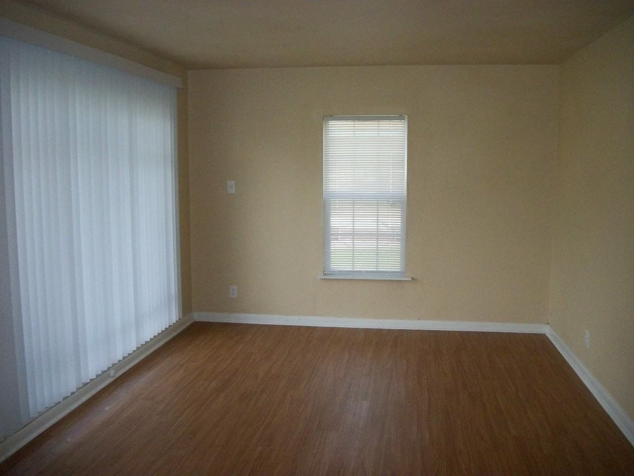 268 Readwell Dr - Photo 2 of 14