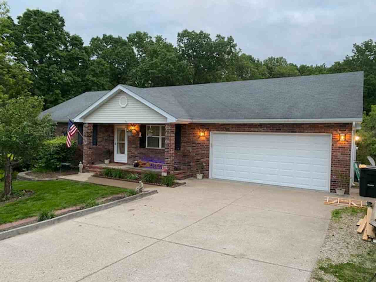 19710 Stallion Dr - Photo 2 of 34