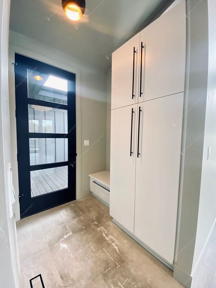 2265 Nw Putnam Rd - Photo 4 of 48