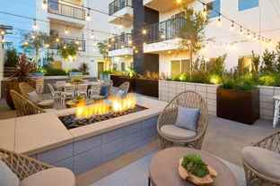 639 N Fairfax Ave - Photo 1 of 1