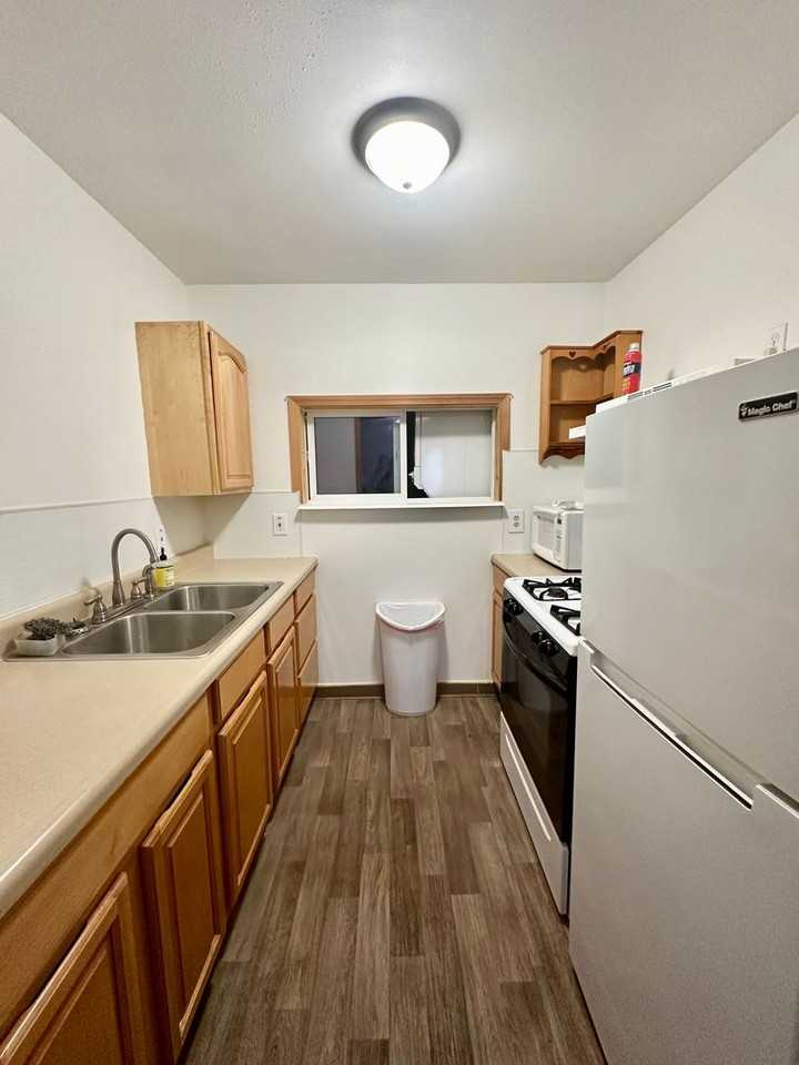 39511 Balderdash Rd - Photo 3 of 13