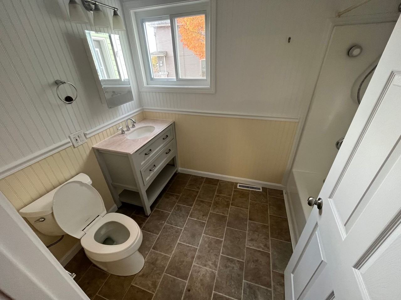 50 Cross St - Photo 3 of 9