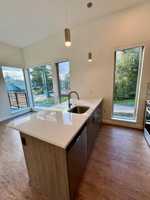 featured image of 4525 Sw California St