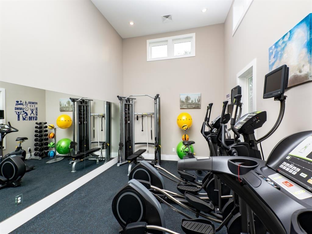 Westport Apartments - Photo 7 of 23