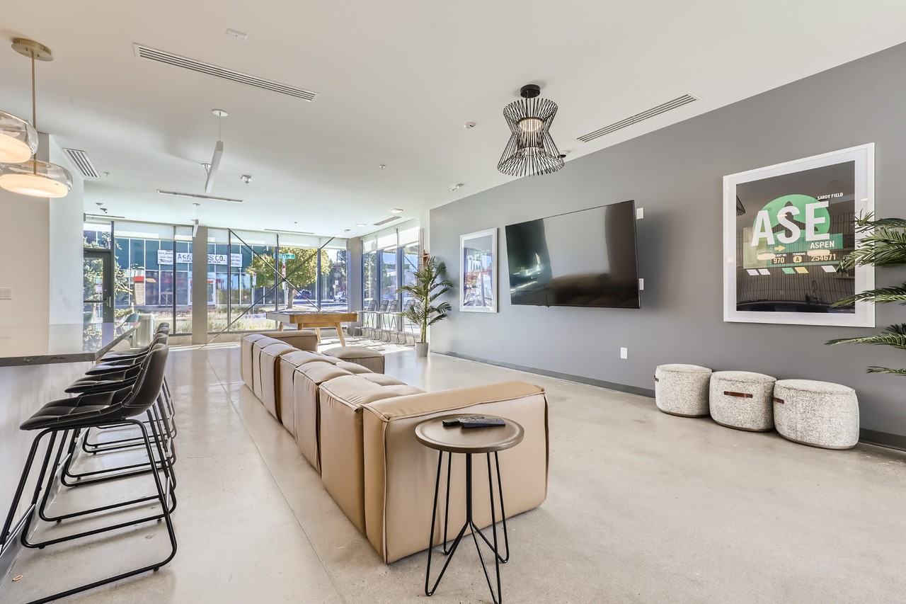 Stanley House Apartments - Photo 3 of 29