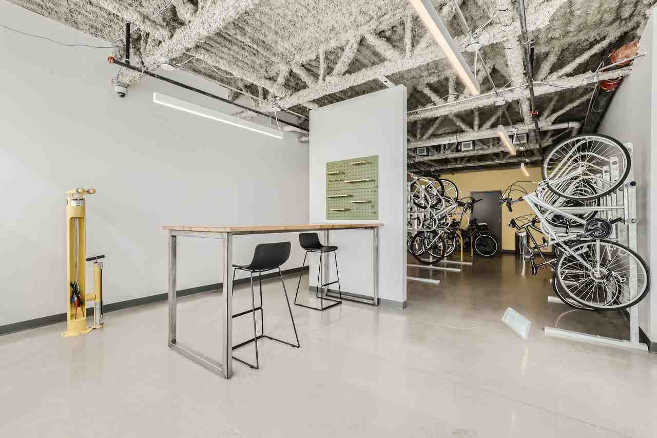 Stanley House Apartments - Photo 6 of 29