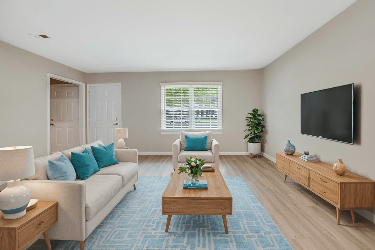 Cameron - Photo 5 of 35