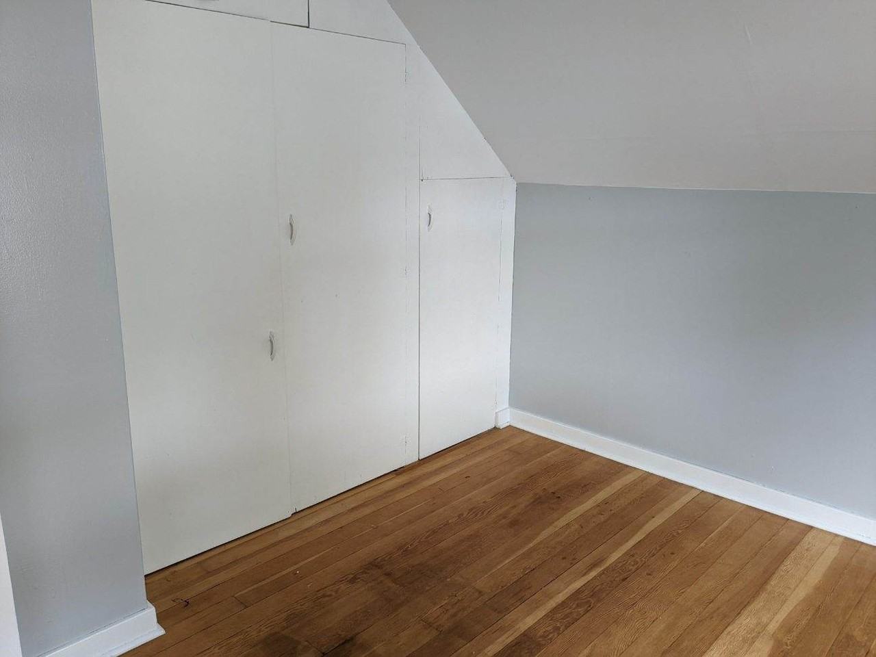 909 N 2nd St #3-2 - Photo 3 of 15