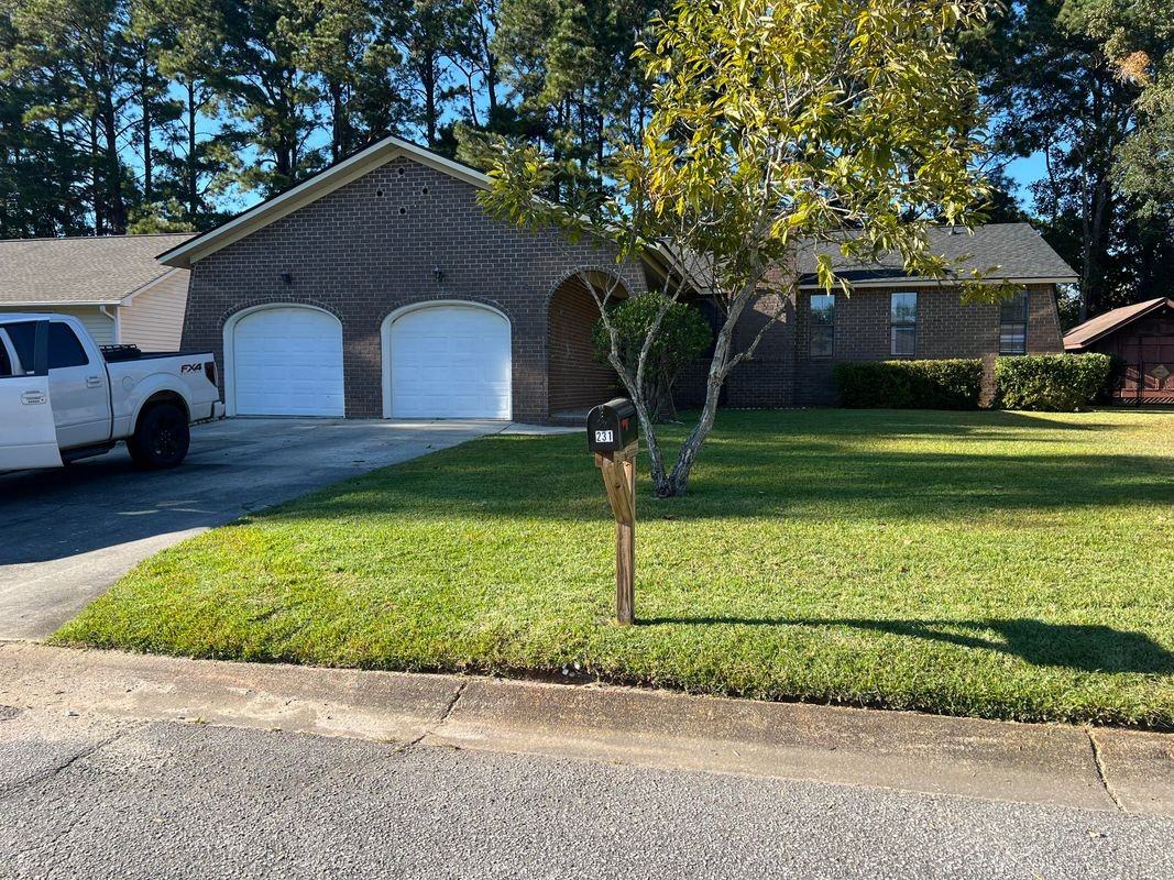 231 Foxborough Rd - Photo 2 of 25