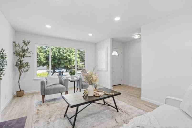 4751 W Hacienda Ave - Photo 3 of 18