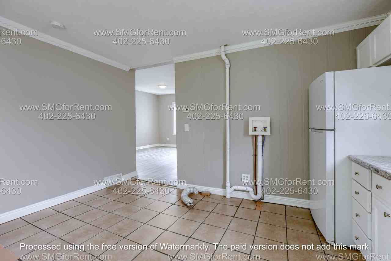 1108 8th Ave - Photo 3 of 25