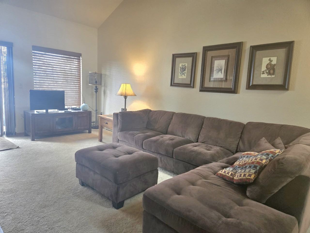 111 Spar Ln - Photo 5 of 24