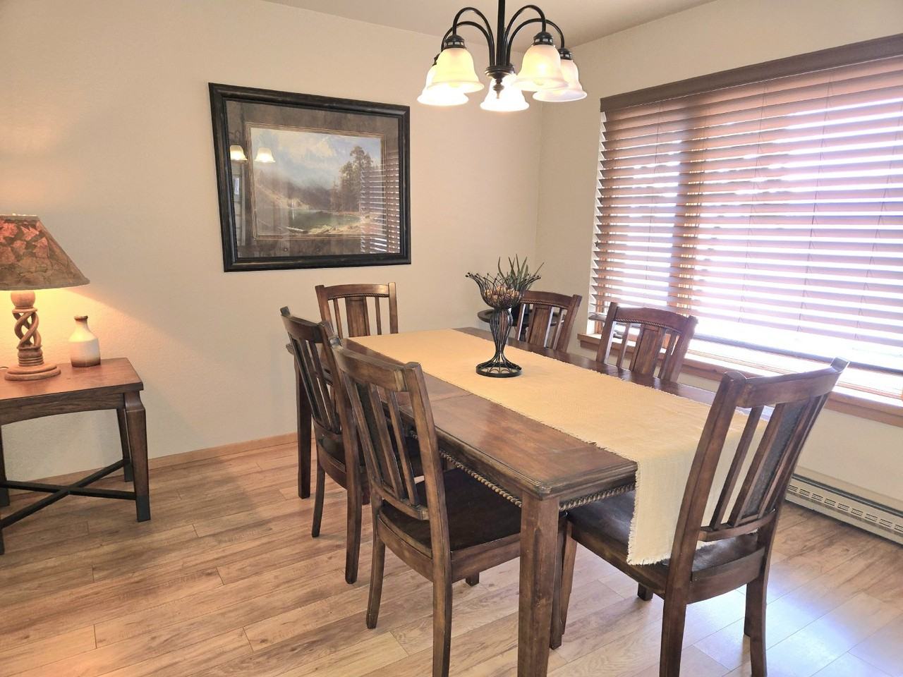 111 Spar Ln - Photo 7 of 24