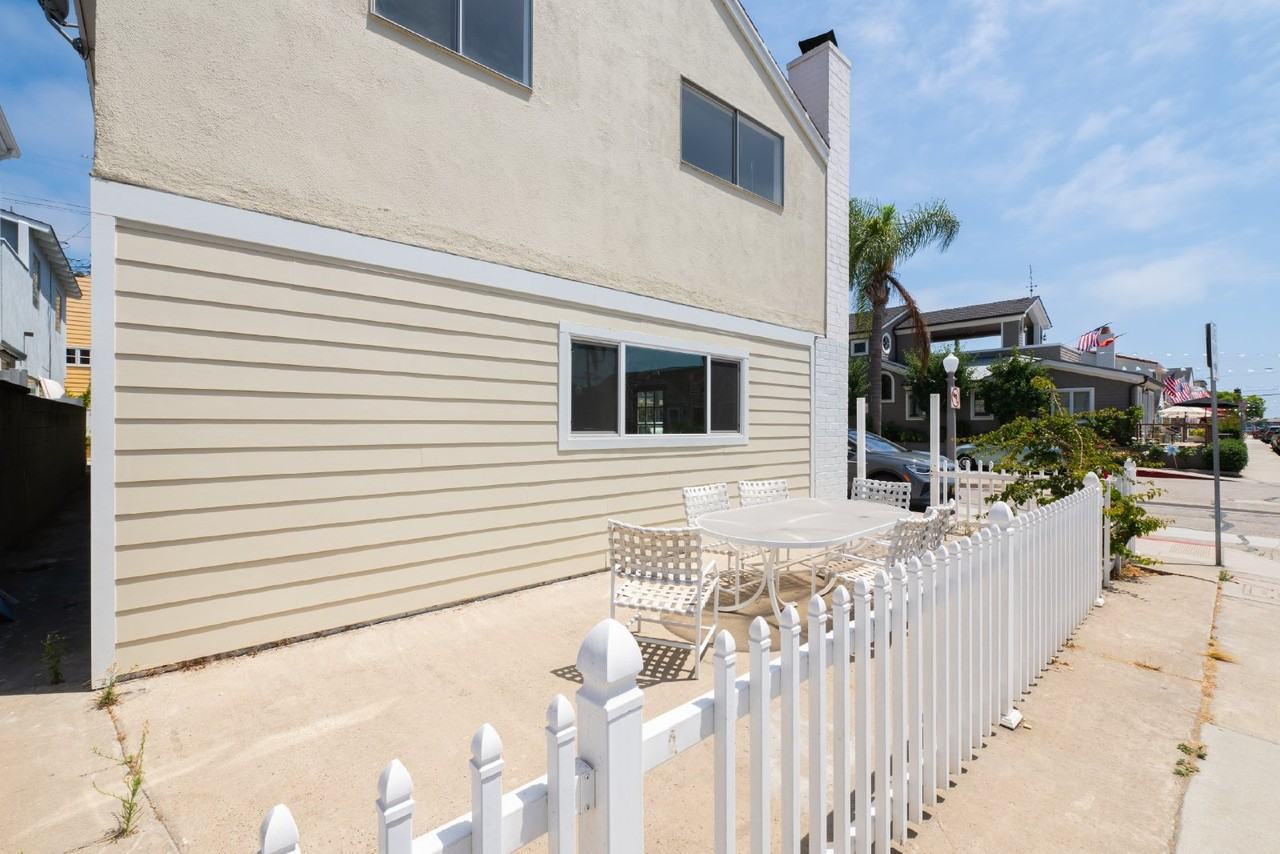 1000 Park Ave - Photo 3 of 22