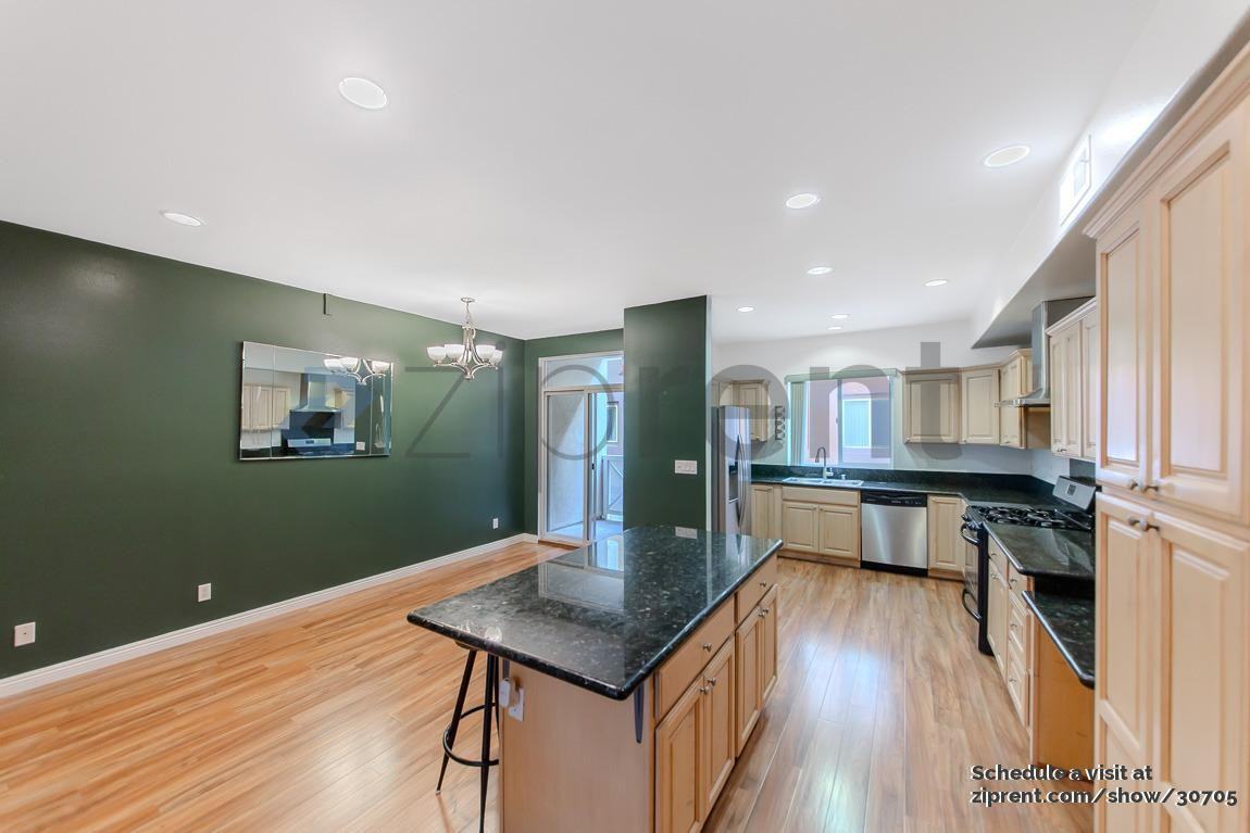 11622 Oxnard Street - Photo 7 of 20