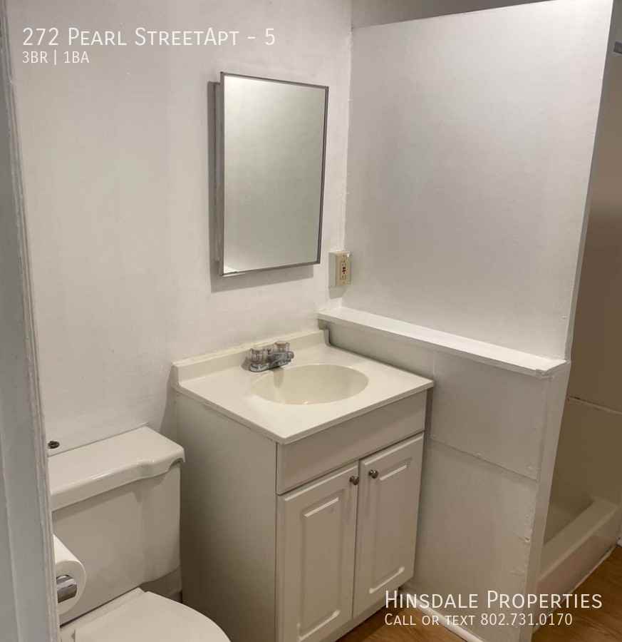 272 Pearl St #5 - Photo 3 of 8