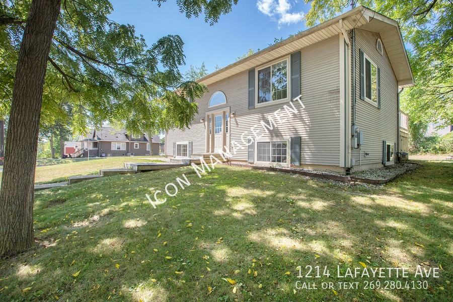 1214 Lafayette Ave #1214LAFAYE - Photo 2 of 23