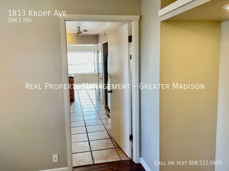 1813 Kropf Ave - Photo 3 of 17