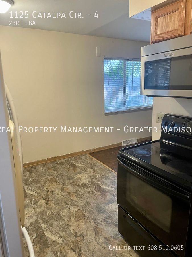 1125 Catalpa Cir #4 - Photo 3 of 11