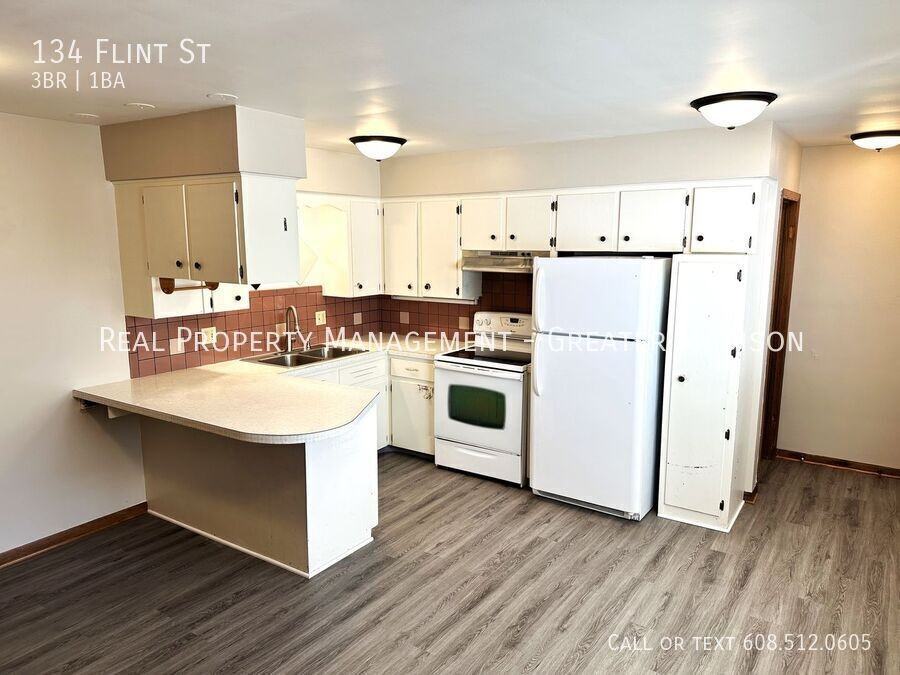 134 Flint St - Photo 2 of 17