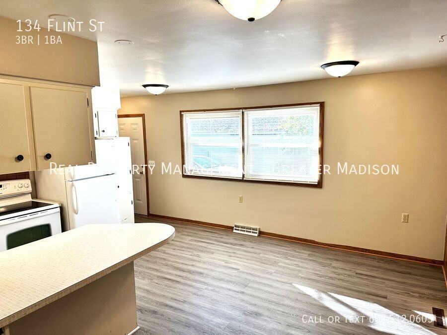 134 Flint St - Photo 3 of 17