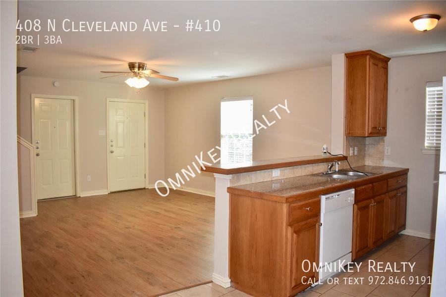 408 N Cleveland Ave #410 - Photo 3 of 16