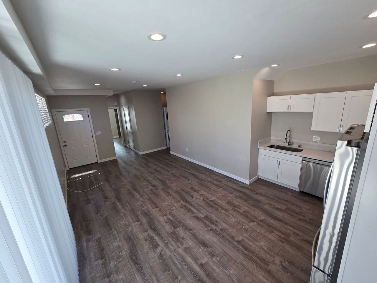 5051 Art St - Photo 5 of 19