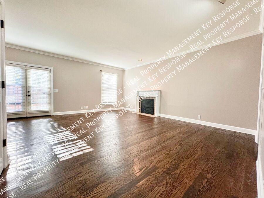 112 Westwood Trce - Photo 3 of 11