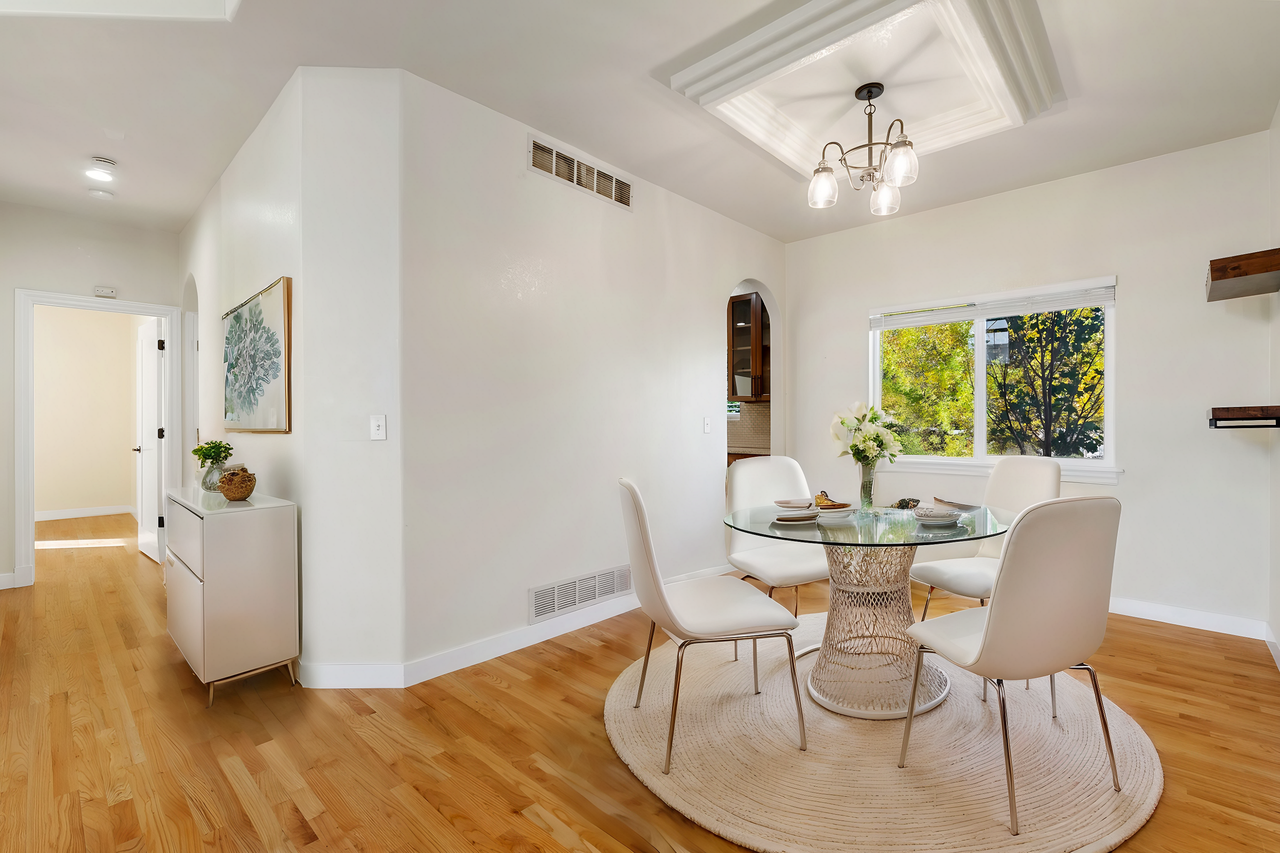 3501 S Ivanhoe St - Photo 5 of 35