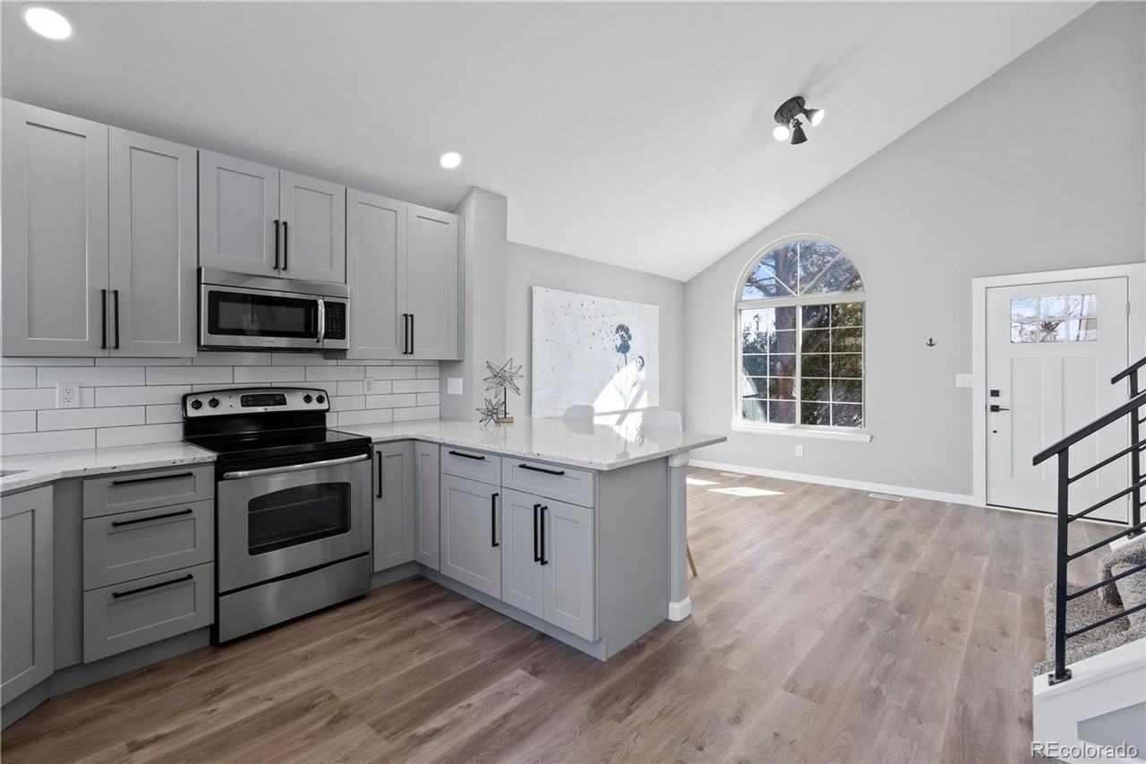 4960 Shirley Pl - Photo 5 of 33