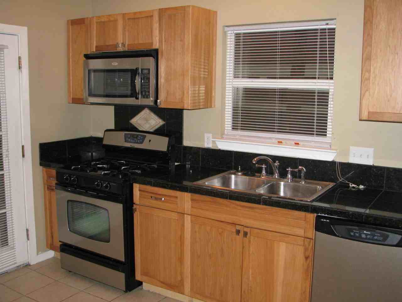 4802 Clarkson Ave - Photo 2 of 33