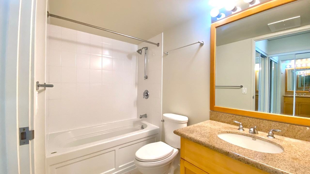1296 Kapiolani Blvd #1002E - Photo 7 of 13