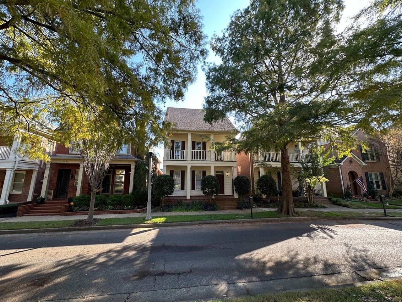 1210 Chapel Park Blvd - Photo 2 of 30