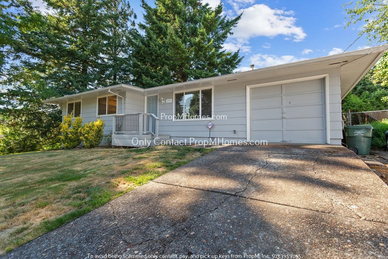 11165 Nw Mcdaniel Rd - Photo 2 of 24