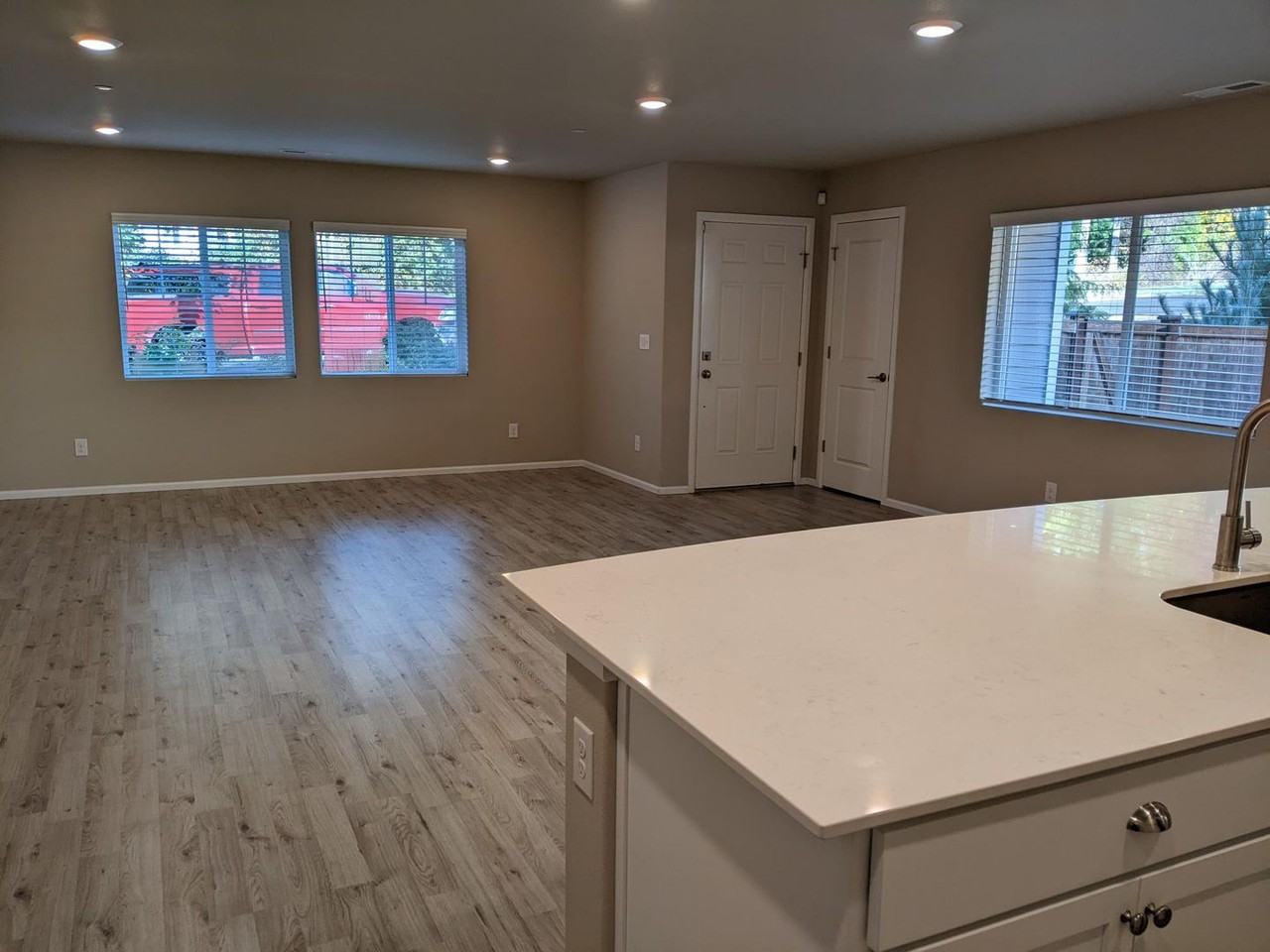 3368 Hoffman Hill Blvd - Photo 4 of 25