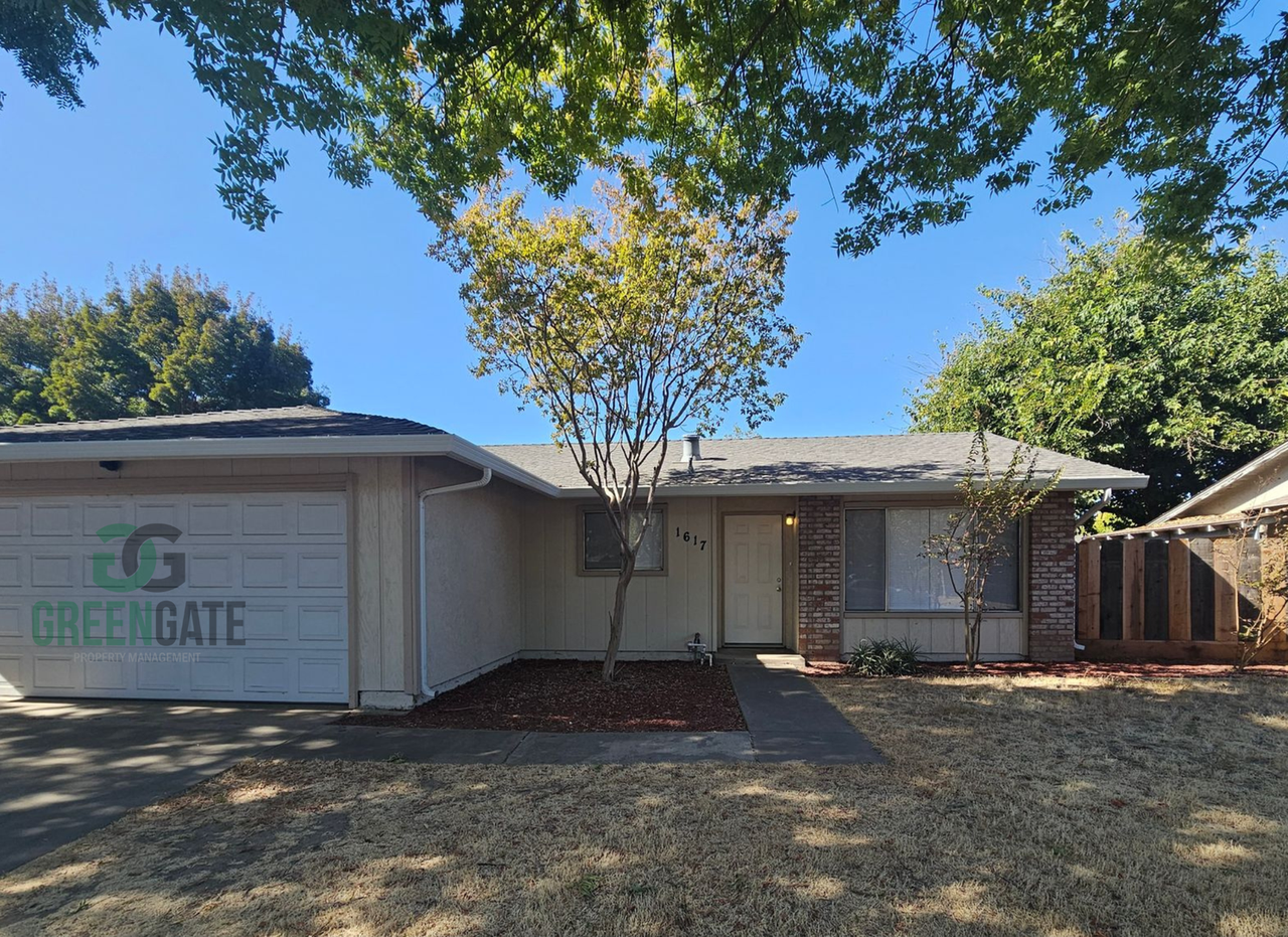 1617 Rose Ave - Photo 3 of 27