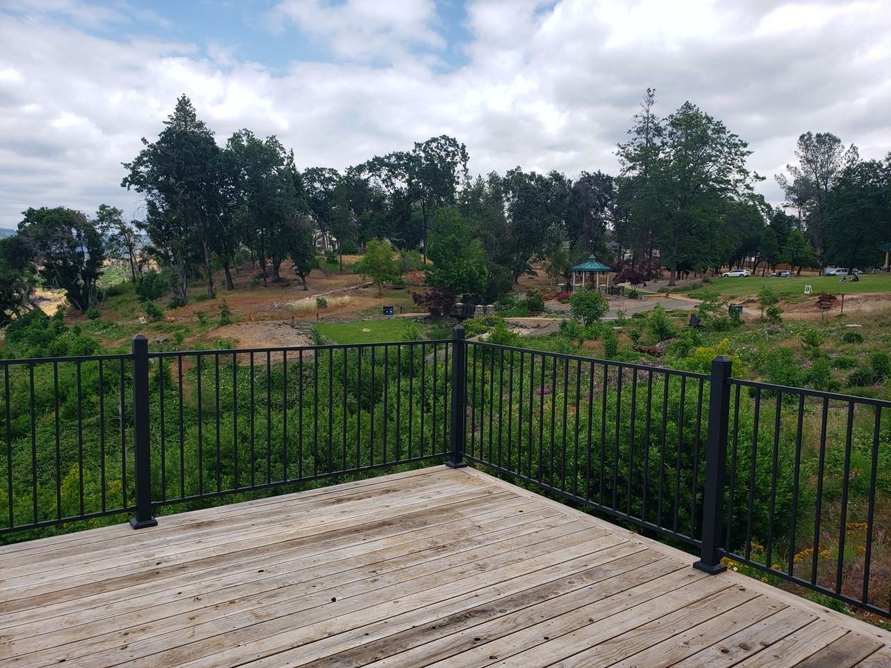 6190 Forty Oaks Lane - Photo 4 of 33