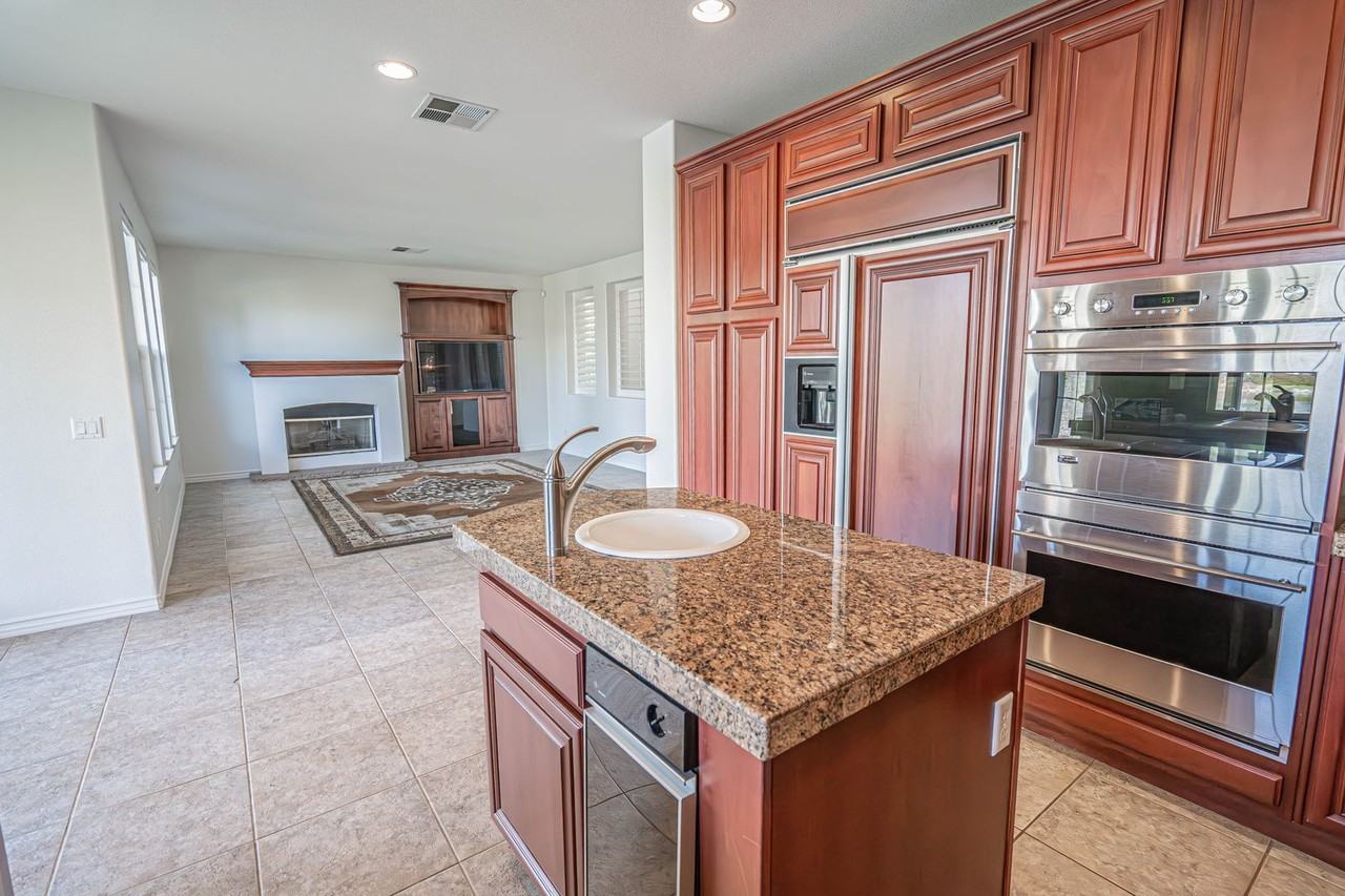 23917 Lakeside Rd - Photo 7 of 45
