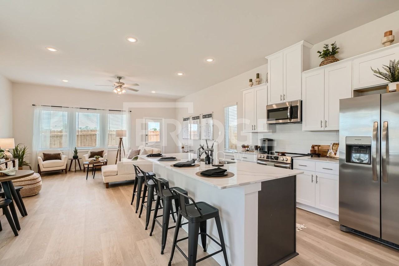 6443 Pine Heights Dr - Photo 2 of 21