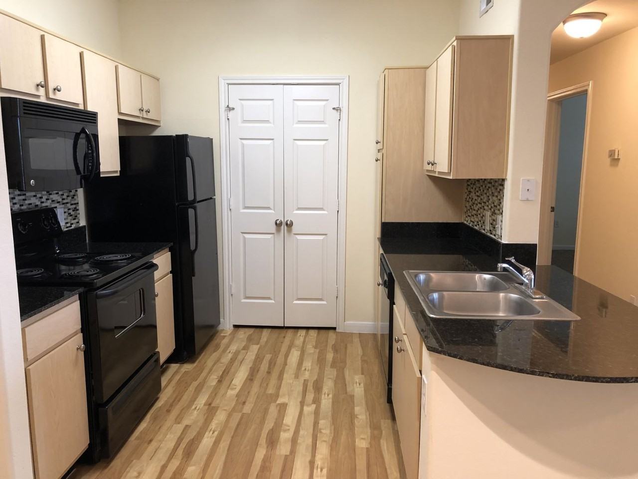 RESERVE AT CIMARRON - Photo 4 of 6