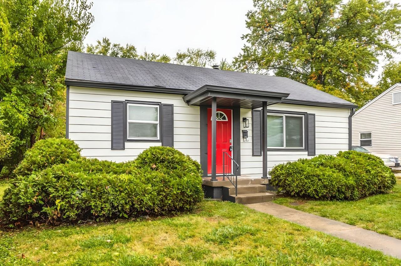 3332 Wallace Ave - Photo 2 of 32